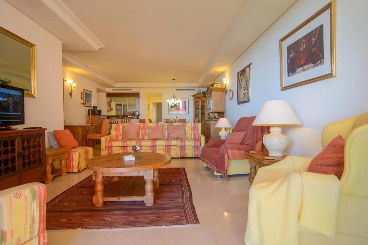 First Line Menara Beach Apartment Estepona