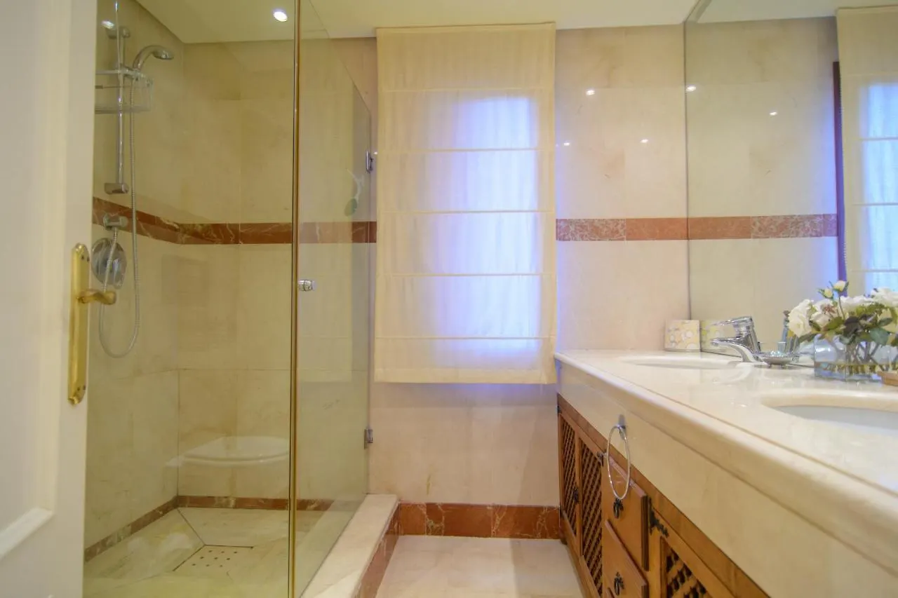 First Line Menara Beach Apartment Estepona