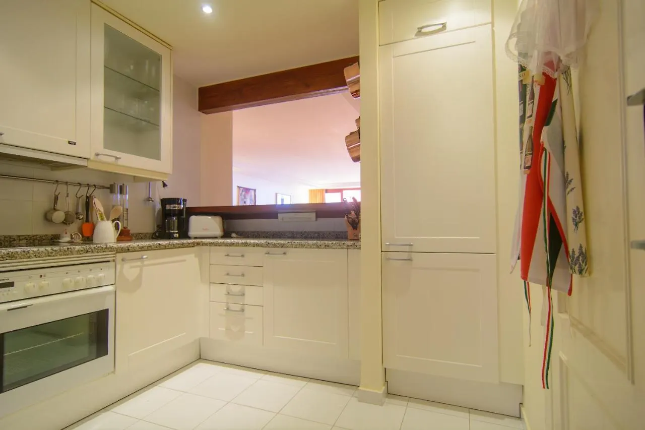First Line Menara Beach Apartment Estepona