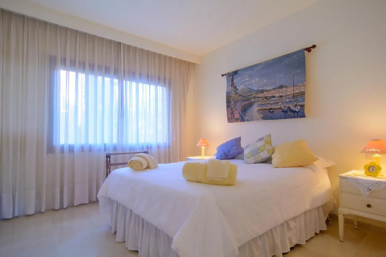 First Line Menara Beach Apartment Estepona