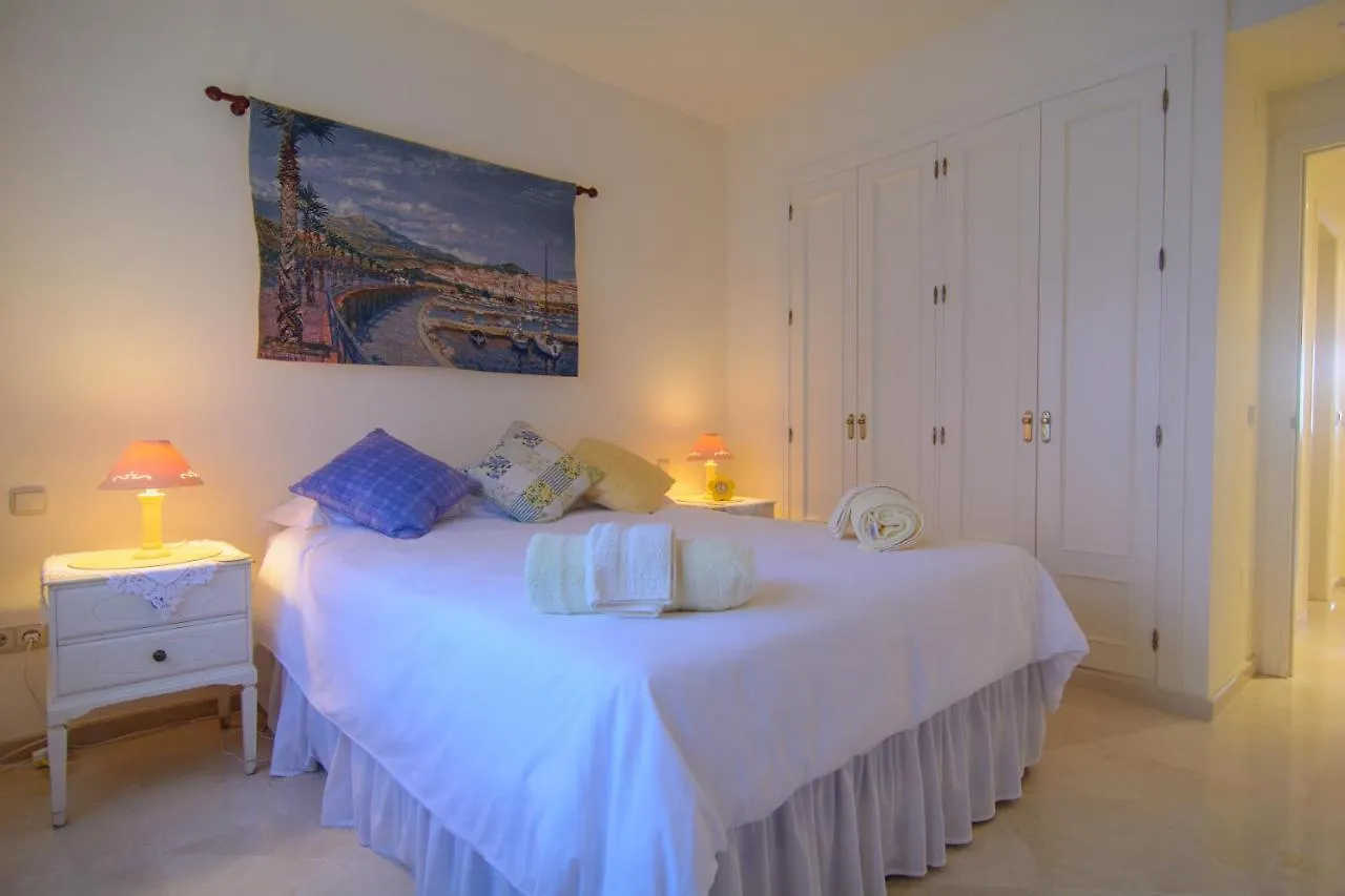 First Line Menara Beach Apartment Estepona